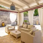 Trullo Serenique * Ostuni