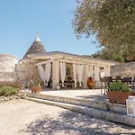 Trullo Serenique Casa de Férias *