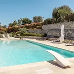Trullo Serenique * Ostuni